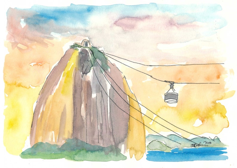 Puede incluir: Pintura acuarela de una monta&ntilde;a con un telef&eacute;rico que sube a la cima. La monta&ntilde;a est&aacute; pintada en tonos de amarillo, naranja y marr&oacute;n. El cielo est&aacute; pintado en tonos de azul y rosa. El telef&eacute;rico est&aacute; pintado en blanco y negro.