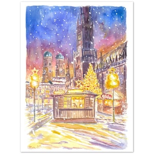 Pode incluir: Uma pintura em aquarela de uma cena de mercado de Natal com neve em Munique, Alemanha. A pintura apresenta a icônica igreja Frauenkirche, uma árvore de Natal e uma barraca de mercado tradicional de madeira. O céu é de um azul vibrante com neve caindo, e as luzes do mercado criam um brilho quente.