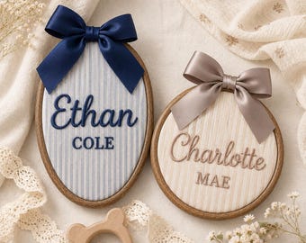 Placa personalizada bordada a mano con nombre para bebé, letrero personalizado con nombre para la habitación del bebé, decoración de pared para la habitación infantil, marco de madera, regalo para baby shower, recuerdo para la habitación.