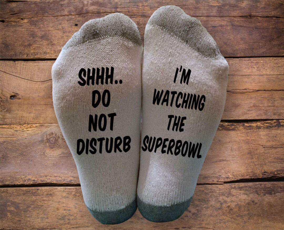 JTOUK Calzini ispirati allo spettacolo televisivo con scritta Please Do Not Disturb I'm Watching TV Show regalo per i fan