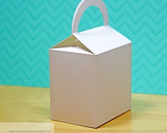 Tall favor box with handle