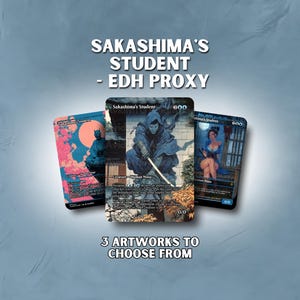 Peut inclure: Trois œuvres d'art de "Sakashima's Student - EDH Proxy" sont présentées. Les cartes présentent des illustrations uniques avec une palette de couleurs bleue et rose. Le texte "3 ARTWORKS TO CHOOSE FROM" est en bas.