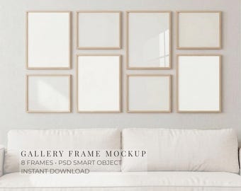 Galerie Wand Mockup 8er Set, Holzrahmen Mockup, DIN A Ratio Poster Mockup PSD, vertikale und horizontale Rahmen über dem Sofa, Kunst Set