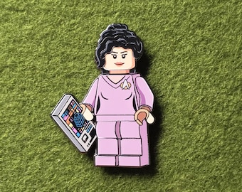 Minifig Troi 1.6" Enamel Pin