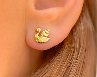 白鳥のイヤリング - 18金メッキ