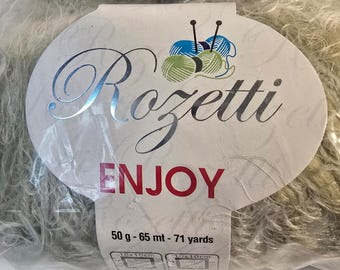 Rozetti Enjoy Yarn Lot of 10 Skeins Color 115-07 Sage Green Silver Bulky 710yds