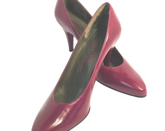 Charles Jourdan Paris Décolleté vintage in pelle rossa con punta a mandorla, taglia 7.5AA Francia