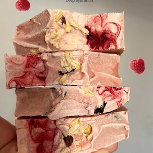 Savon artisanal au beurre de karité à la framboise, pain doux pour le corps, huile essentielle de lavande