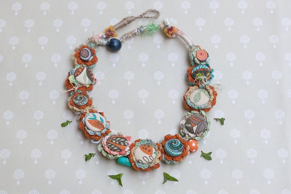 alta qualità buon servizio ufficiale Collana floreale crochet con bottoni in stoffa gioielli di | Etsy alta qualità buon servizio ufficiale Collana floreale crochet con bottoni in stoffa gioielli di | Etsy