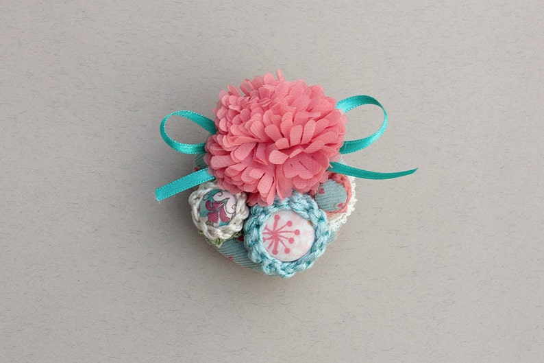 Flower Cluster Circle Pin Brooch, Crochet and Fabric Jewelry Peach Pink ...