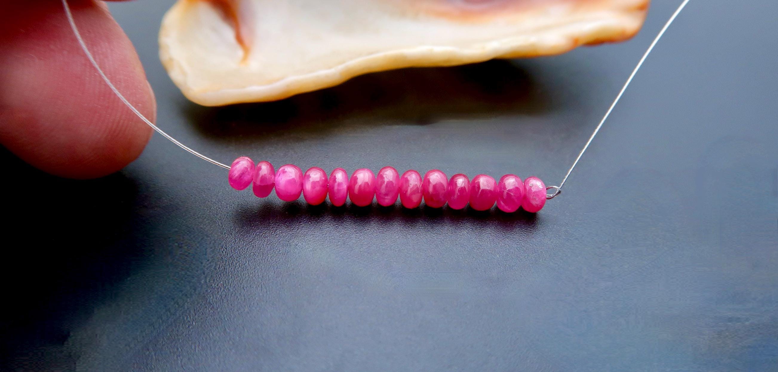 RARE ! RUBIS ROUGE POURPRE D'AFRIQUE 3,38 CARATS