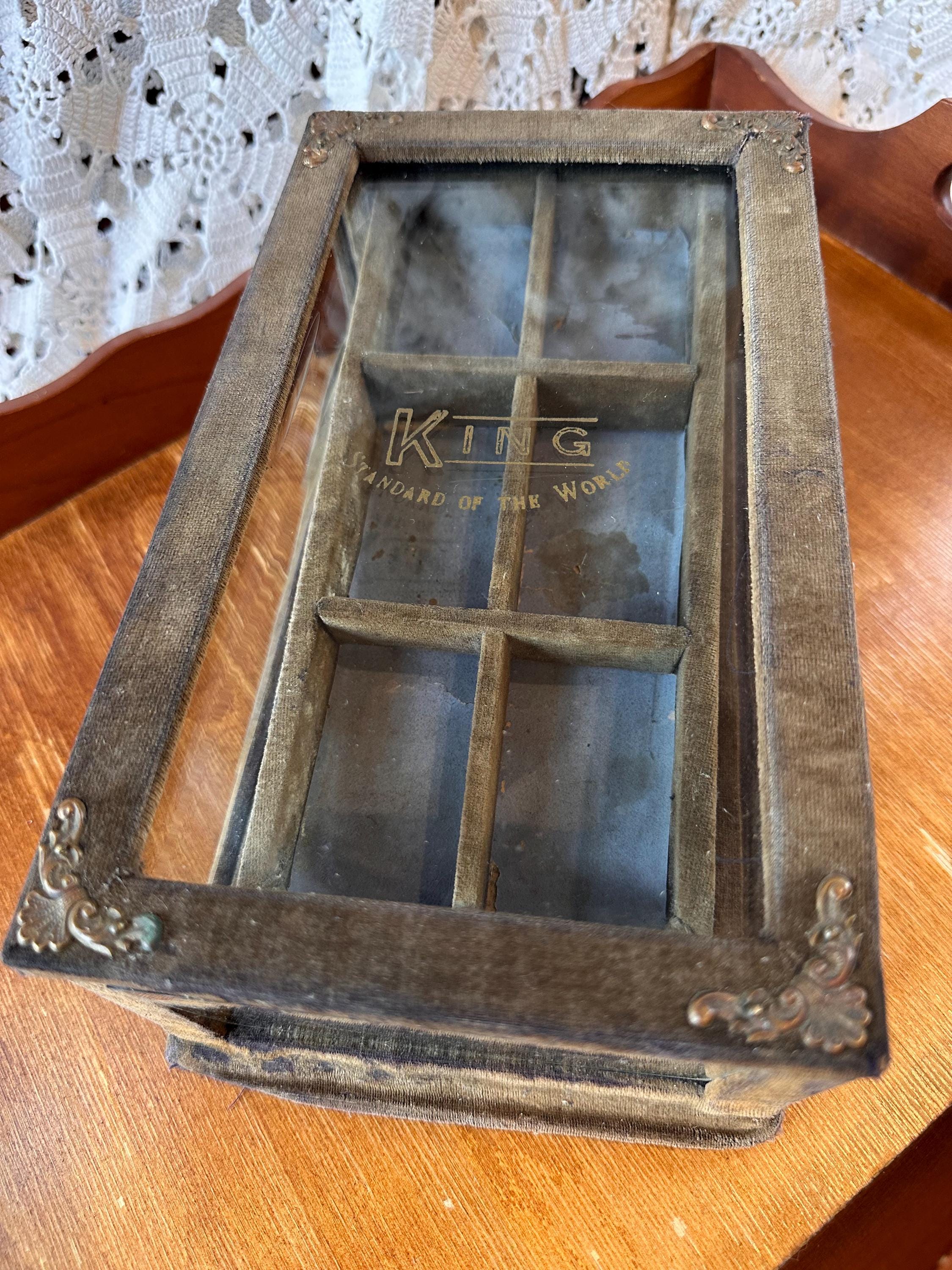 ヴィンテージ　ボタンケース Antique Button Display Case - Etsy