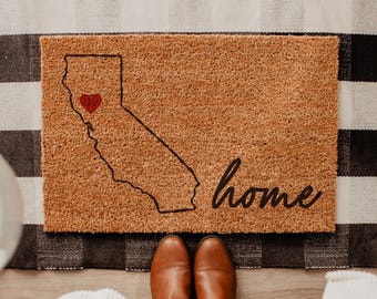 Custom State Doormat, Couples Welcome Mat, Personalized Doormat, State Gift for Friend, Unique Doormat, Housewarming Gift for Guy Friend