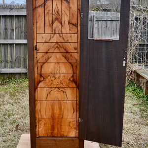 Fully locking 2024 jewelry armoire