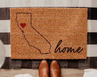 Custom State Doormat, Couples Welcome Mat, Personalized Doormat, State Gift for Friend, Unique Doormat, Housewarming Gift for Guy Friend