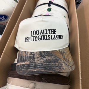 Sombrero con la frase "Hago pestañas a todas las chicas guapas" / Sombrero vintage para hombre y mujer (camuflaje/natural)