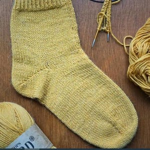 Basic Sock Knitting Pattern PDF | Beginner Socks Pattern | Magic Loop Socks Tutorial | Top Down Sock Recipe | Easy Knit Socks Guide