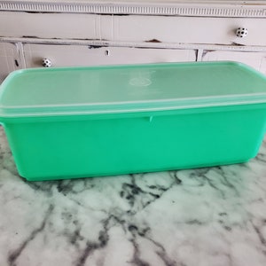 VINTAGE TUPPERWARE BREAD Loaf Keeper Box #171-2 with Seal Dome Lid 172-2  Sheer $19.00 - PicClick