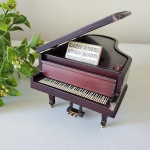 Vintage Music Box - Plays a sweet music tune when winded up - Dollhouse Furniture - grand piano replica - wooden piano - Mini Grand Piano