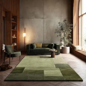 Handgjord abstrakt matta, rektangulär geometrisk, skogsgrön och mossull, modern texturerad konst, stor vardagsrumsmatta, handtuftad specialdesignad