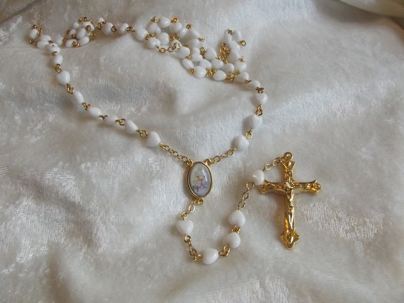 1st Holy Communion Rosary with Opaque White Glass Hearts and Gold Colored Center Catholic image 1