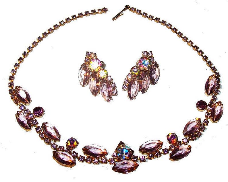 Lavender Pink Rhinestone Necklace Earring Set Gold Metal Wedding Vintage Juliana