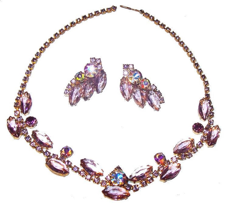 Lavender Pink Rhinestone Necklace Earring Set Gold Metal Wedding Vintage Juliana