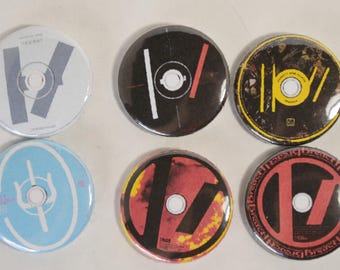 Twenty One Pilots - CD Buttons/Pins