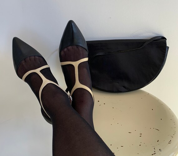 Vintage 80s Charles Jourdan Black T-Strap Pumps/Vi