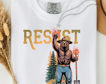 Resist Bear Shirt Anti Fascism Bear FDT Tee National Park Pro Democracy Gift T-shirt