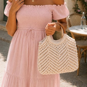 Handmade Macrame Handbag with Wooden Handle | Mother’s Day Gift for Mom | Boho Chic Cotton Bag | Elegant Everyday Bag