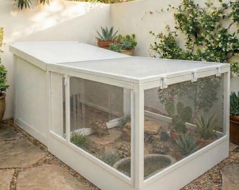 Insulated Apex Reptile Shed w/ screened run