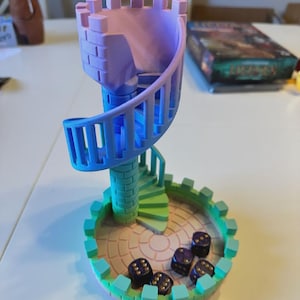 Torre de dados, escalera de castillo, espiral, archivo STL 3D, accesorio para juegos de mesa (descarga digital).