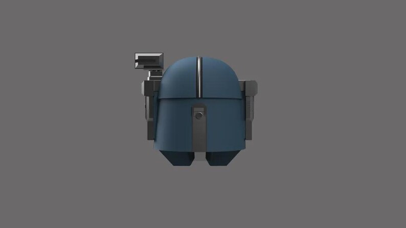 Puede incluir: Una figura azul y gris con forma de robot con una parte superior redondeada y accesorios rectangulares. La figura tiene una franja plateada vertical en el centro y est&aacute; sobre un fondo gris.