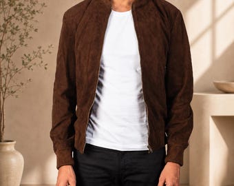 Herren Mokka Wildleder Bomberjacke - Echtes Ziegenleder, Varsity Style, gestepptes Futter