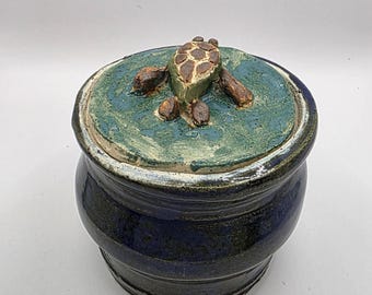Handmade Sea Turtle Lidded Jar | Stoneware Trinket Box | Coastal Pottery Storage | Ocean Lover Gift