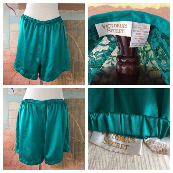 Victoria’s Secret Emerald Green Pajama Set Medium Gem