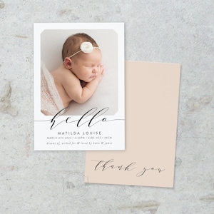 BA112 IMPRIMÉ Conception d’annonce de naissance - jolie nouvelle carte photo de bébé - style minimal moderne | bonjour statistiques de polices élégantes inc. ENVELOPPES