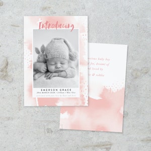 BA110 IMPRIMÉ Conception d’annonce de naissance - carte photo de bébé fille - modèle de style moderne | Présentation de l'aquarelle Coral Statistics Inc. ENVELOPPES