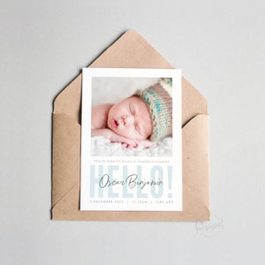 BA113 DIGITAL Birth Announcement design - nouvelle carte photo mignonne pour bébé garçon - style minimal moderne | bonjour les statistiques de superposition de titre FICHIER IMPRIMABLE
