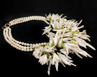 17-19 inches Triple Row 6-7mm White Round and Biwa Pearl Necklace
