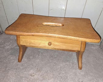 Sgabello/poggiapiedi vintage in legno per lucidare scarpe con cassetto – legno massello stile retrò