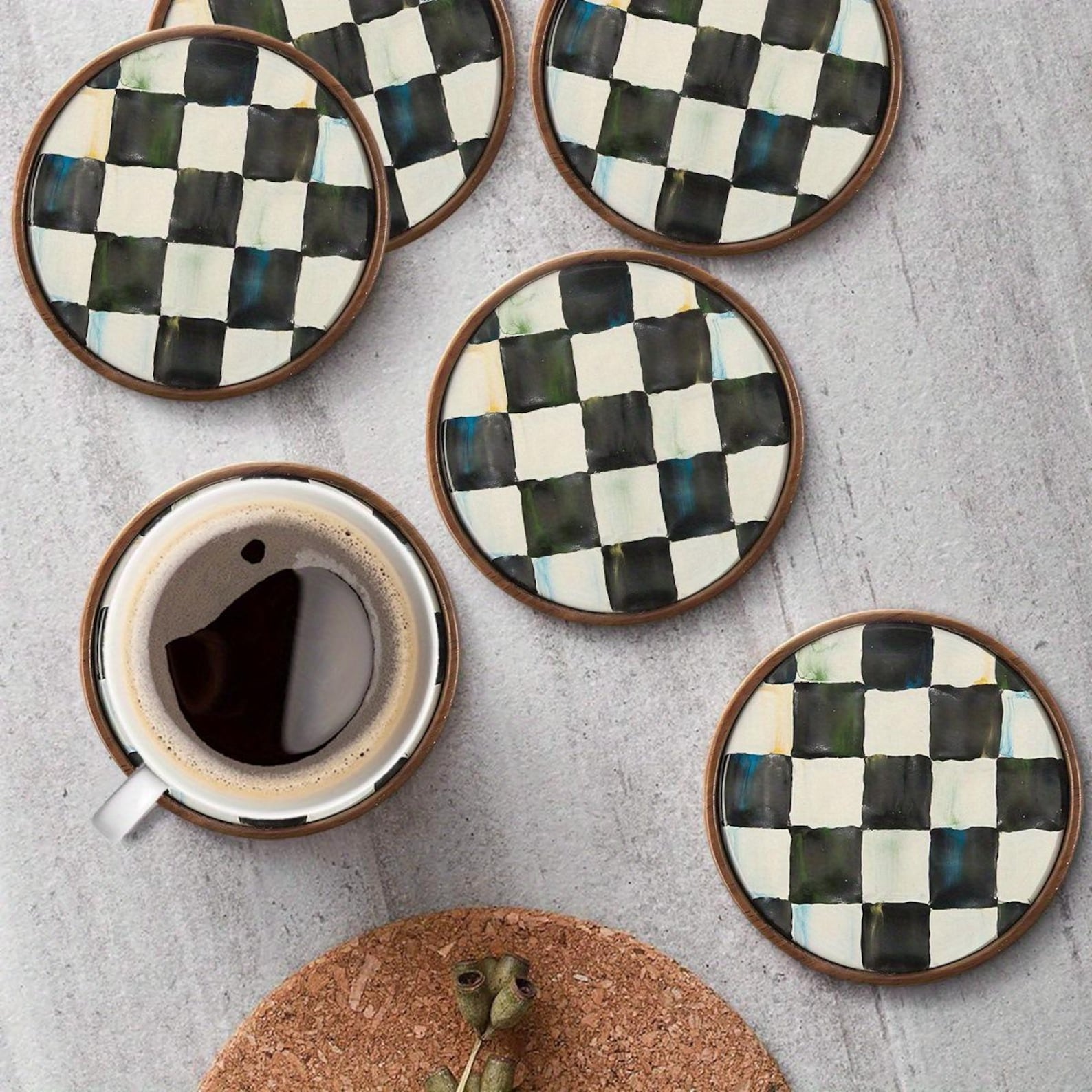 Set of 6 Round Wooden Coasters – Black & White Checkerboard Design