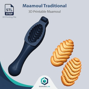 Peut inclure: Un moule à Maamoul bleu foncé imprimable en 3D avec un motif intérieur texturé, accompagné de deux biscuits dorés présentant le même motif en chevron. Le texte indique : Maamoul Traditional, 3D Printable Maamoul, STL STEP, 3D Printing File.