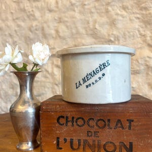フランスアンティーク陶器 バター壺「ラ・メナジェール」