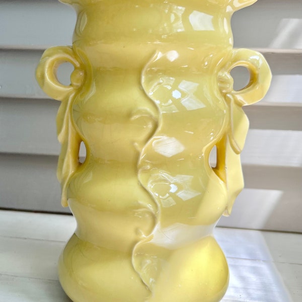 Seltene McCoy-Vase aus der Mitte des Jahrhunderts