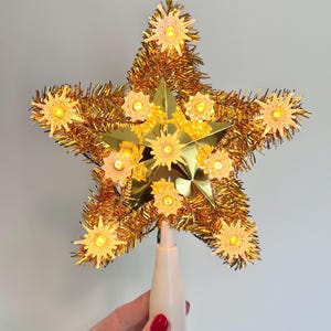 Kitsch Noma Star Tree Topper or Wall Hanging