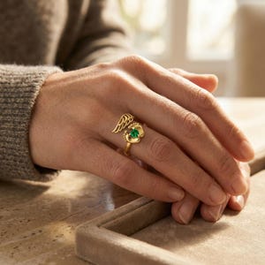 Anpassad graverad födelsestensring för mamma, personlig änglavingering, justerbar ring, ring till nybliven mamma, sentimental mors dag-present bild 11