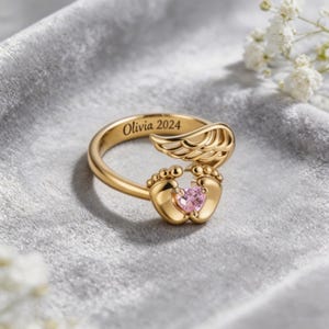 Anpassad graverad födelsestensring för mamma, personlig änglavingering, justerbar ring, ring till nybliven mamma, sentimental mors dag-present bild 4