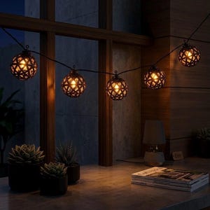 Solar Lantern String Lights Outdoor, Flickering Flame LED Garland, Waterproof Garden Hanging Lights, Patio Pergola Decor, 5M Solar Fairy
